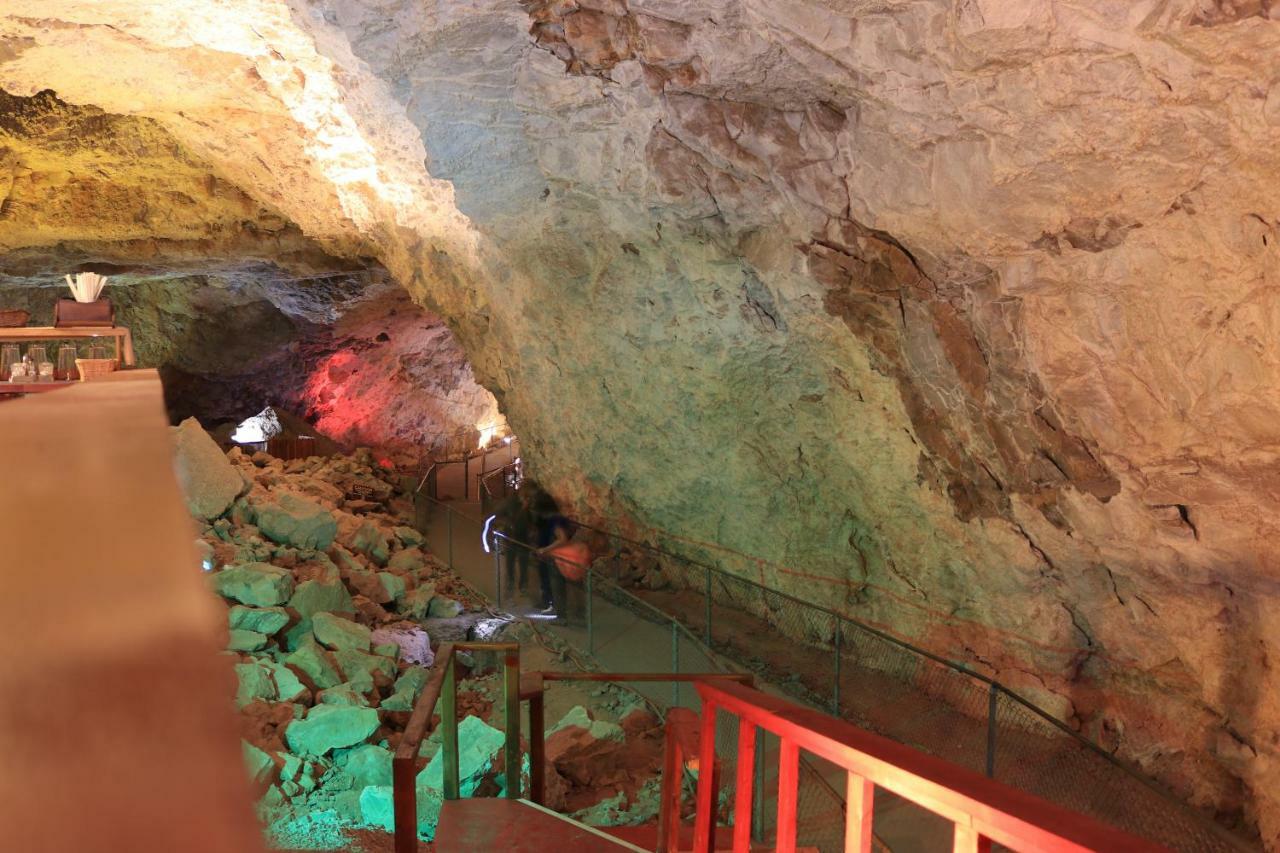 Grand Canyon Caverns Inn Peach Springs Εξωτερικό φωτογραφία